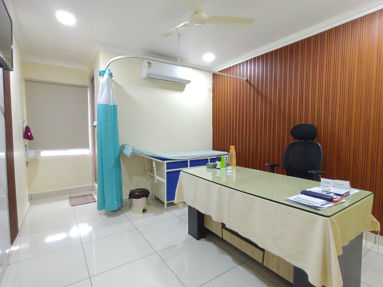 Doctor Consultation Room JVM Hospital